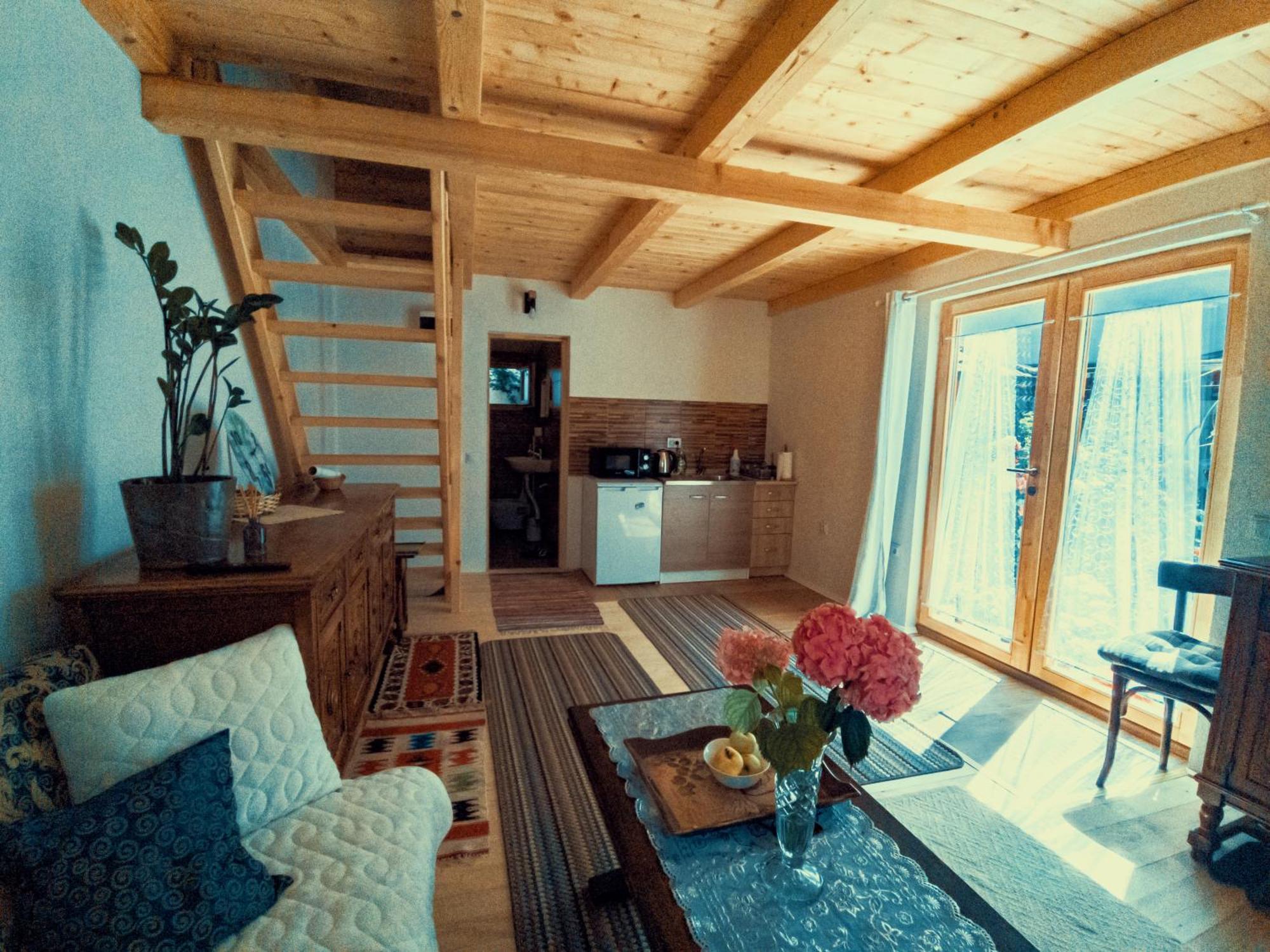 Guest House Nizama'S Place ซาราเยโว ภายนอก รูปภาพ