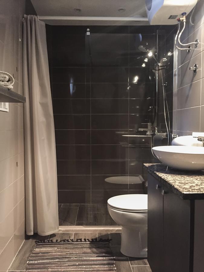 Guest House Nizama'S Place ซาราเยโว ภายนอก รูปภาพ